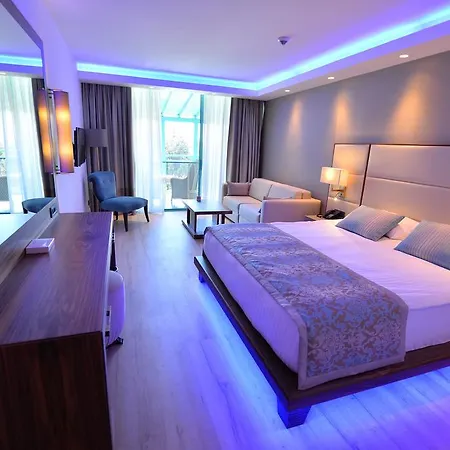 אתר נופש Liberty Lykia Adults Only 5*